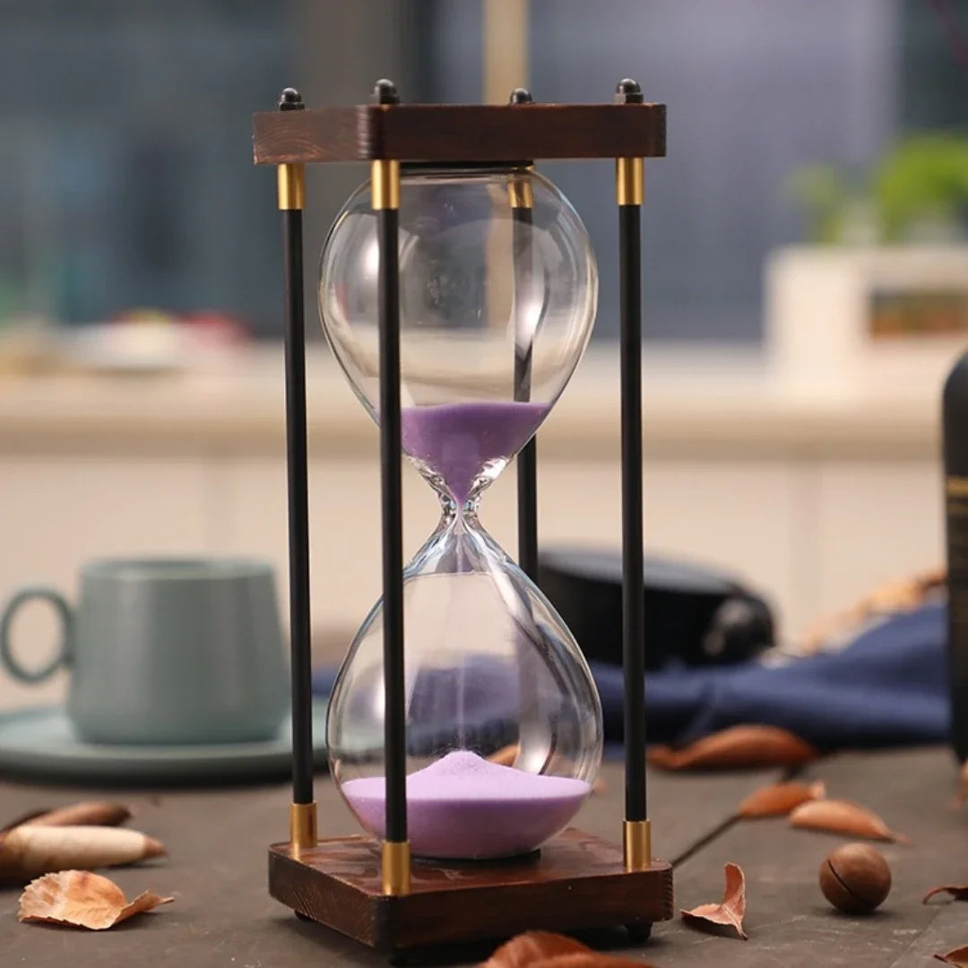 Retro Hourglass
