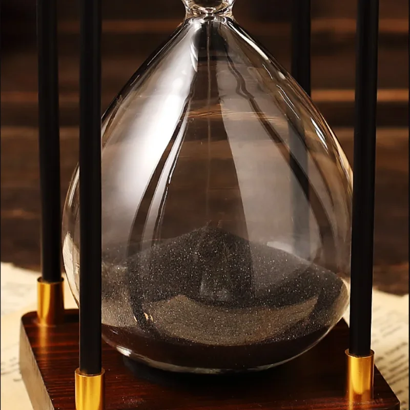 Retro Hourglass
